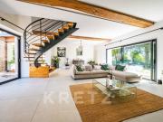 DIJON Ancienne bâtisse en pierres, restaurée, avec...