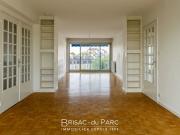 Dijon carnot lumineux t4 90 m² ascenseur, cave et garage