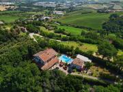 Dimora Storica – Villa di Lusso con Piscina e Vista...