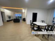 D'Infinia Condominium For Rent
