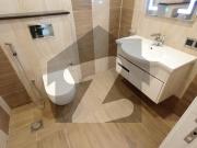 Direct from Centaurus Office| Fully Furnished Corner 3...