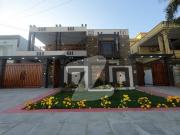 Direct Owner Brand New Main Boulevard 550 Sq Yrd House...