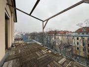 Direkt bei Schönbrunn! Kleine DG Wohnung mit Terrasse...