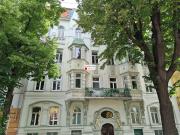 DIREKT BEIM SCHÖNBRUNNER SCHLOSSPARK SCHÖNE ALTBAUWOHNUNG