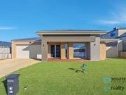 Discover Luxury Living in Drouin: Stunning 32 Square...