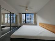 Discover Your Urban Oasis in the Heart of Melbourne!