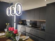 DISEÑO MODERNO, VISTAS DESPEJADAS Y PISCINA COMUNITARIA