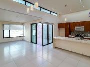 Disfruta casa en renta de una sola planta con gran patio...