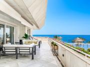 Disfrute de un lujo sin igual en este impresionante...