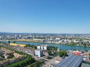 DISKRETE GEWERBEFLÄCHE MIT ZUSÄTZLICHEM HOBBYRAUM UND GARTEN