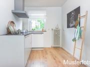 Diskrete Vermarktung: kleine Wohnung in sanierter...