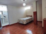 Disponible 4to piso Todo inc. Independiente con baño...