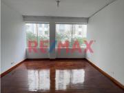 DISPONIBLE A PARTIR DEL 15 DE JULIO Departamento en...