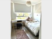 Disponible habitación individual amoblada con baño...