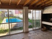 Divina Casa de 400m2 4 Dormitorios 2 Cocheras Pileta y...
