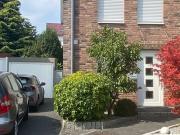 Einfamilienhaus DHH. Unterkellert mit Garage Do...