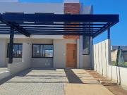 Docta Avenida! Amplio dúplex a estrenar dos dormitorios !