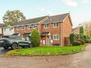 Dodsells Well, Wokingham, 3 Bedroom End