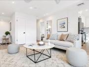 Domain Pelican by Upliv