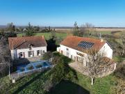 DOMAINE AVEC 2 MAISONS SUR 1 HECTARE 200