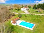 Domaine avec maison et piscine 110m² Beaumont