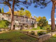 Domaine d’Exception du XVIIe Siècle – Mas en Pierre sur...