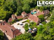 Domaine du 17 18ème siècle sur 10ha en Périgord Noir...