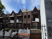 Donato Álvarez 1957: dúplex 4amb. cochera gran patio con...