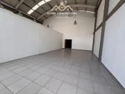 Donde tus Ideas Florecen: Amplio Local en el Corazón...