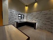 Don't Settle: Go Detached! Spacious Home in East...