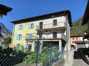 Zusammenhängendes Kernhaus mit Garten / Reihenhaus im...