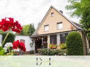 Doppelhaushälfte auf großem Grundstück – neuwertige...