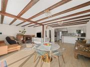 DOPPELHAUSHÄLFTE IM HERZEN VON EPALINGES