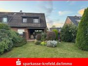 Doppelhaushälfte in Massivbauweise in exponierter Lage