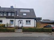 Doppelhaushälfte mit attraktiven Mieteinnahme bei...