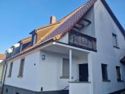 Doppelhaushälfte mit Doppelgarage,Terrasse und Nebengebäude