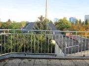 DOPPELHAUSHÄLFTE MIT GARTEN