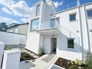 DOPPELHAUSHÄLFTE MIT GARTEN LIFT 42m² DACHTERRASSE...