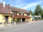 Doppelhaushälfte mit großem Balkon in ruhiger Lage...