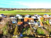 Doppelhaushälfte mit großem Grundstück in renommierter Lage
