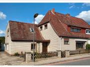 Doppelhaushälfte mit großem Grundstück saniert in 28309...