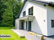 Doppelhaushälfte mit großer Dachterrasse + provisionsfrei