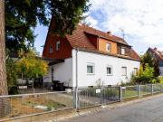 Doppelhaushälfte mit kleinem Garten und KFZ Stellplatz...