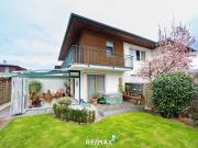 Doppelhaushälfte mit Wintergarten & Doppelcarport in...