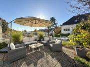 Doppelhaushälfte nähe amerikanischer schule 6 schlafzimmer!