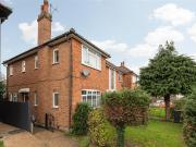 Dorchester Court, London N14, 2 bed flat to rent, £1,700...