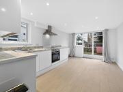 Dorchester Grove, London W4, 1 bed flat to rent, £1,800...
