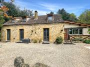 DORDOGNE. Sainte Mondane. Maison en pierre avec 3...