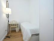 Dormitorio confortable en alquiler