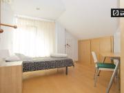 Dormitorio en chalet en Villaviciosa de Odón, Madrid